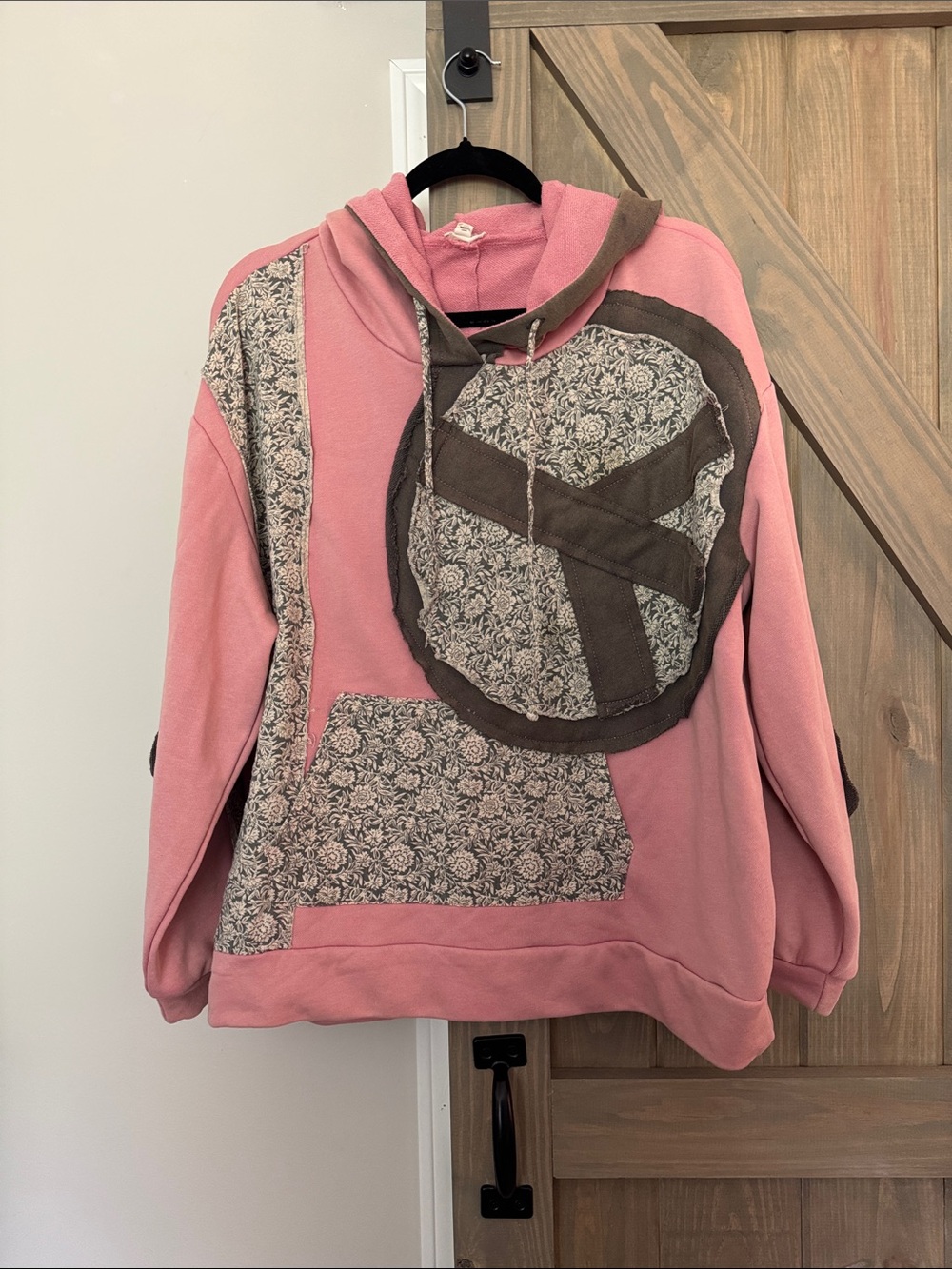 POL Vintage Peace Patch Hoodie NWOT Size Medium